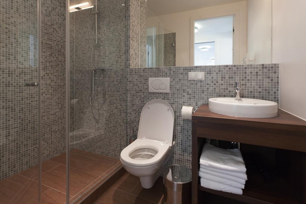 Redstar 1020 Apartment *
